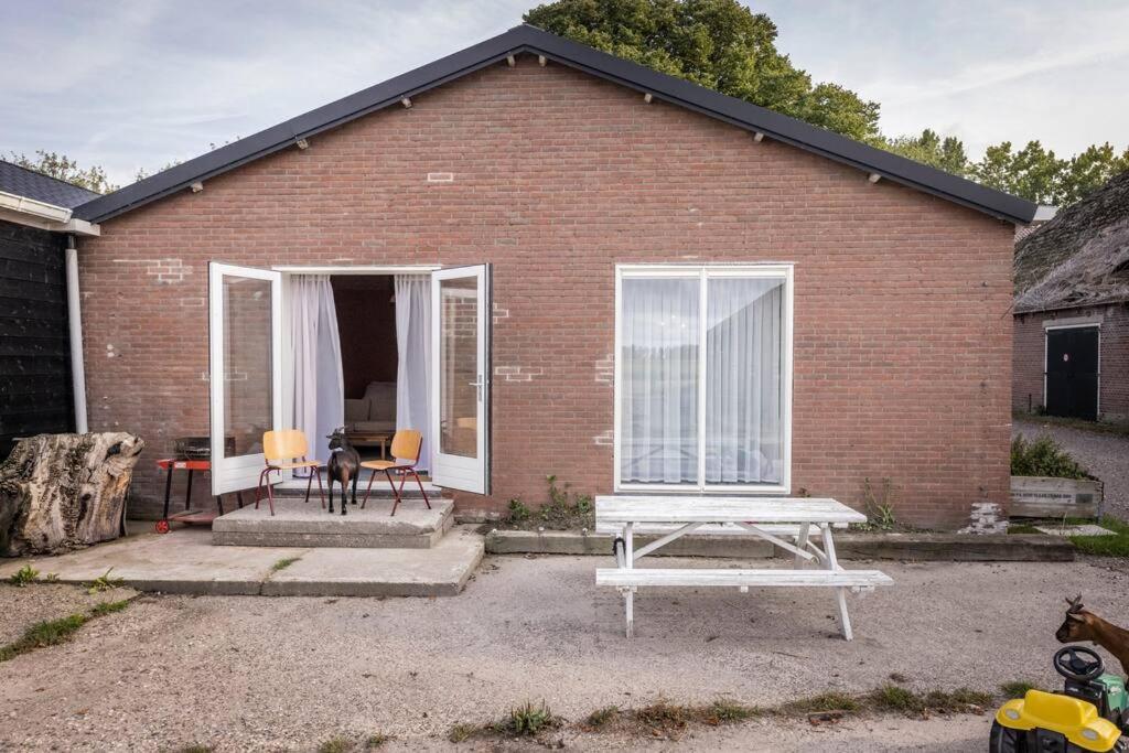 De Kaasmakerij - Ruim Vakantiehuisje Op Huize Blokland Hem Exteriér fotografie